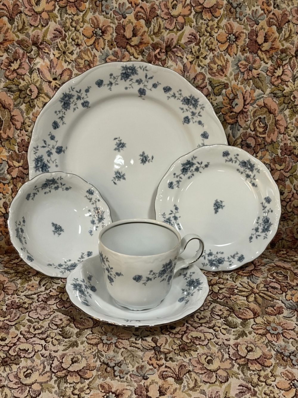 Haviland blue garland White Porcelain Dinnerware one place setting